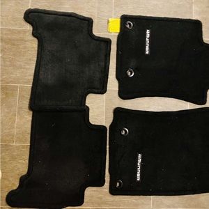 2021 4 runner long wearing, fade resistant carpet floor mats. new, no package.